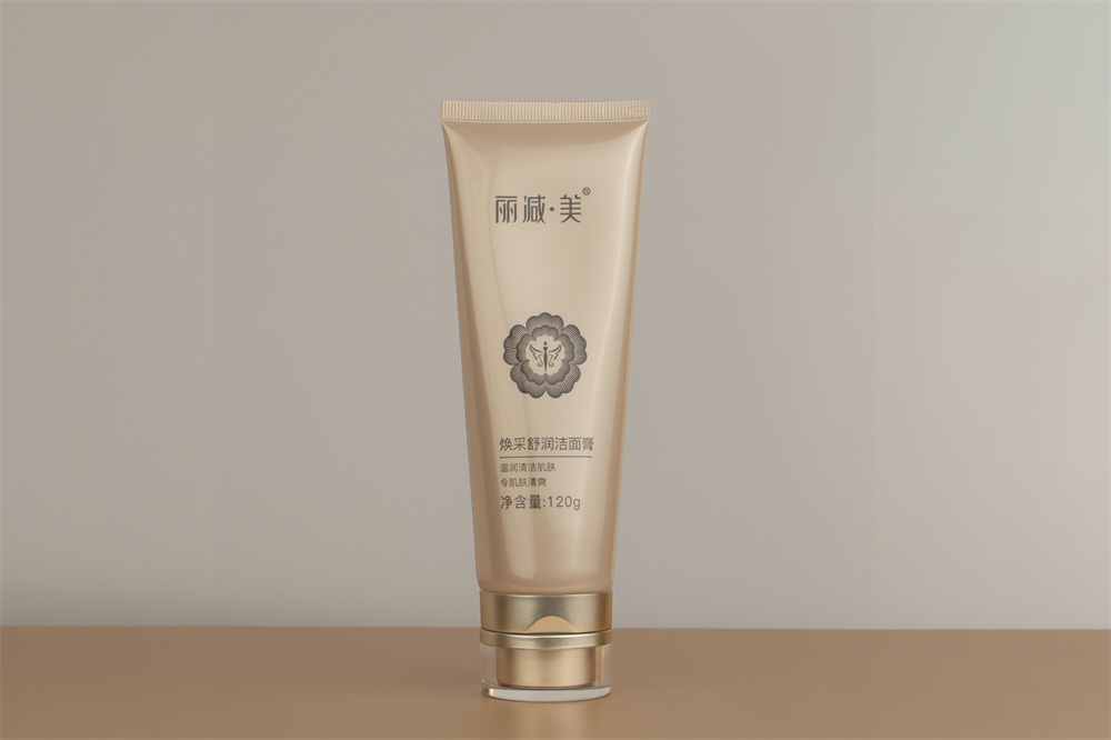 重磅上新丨丽减美瘦吧焕采舒润系列，强韧焕肤有一套
